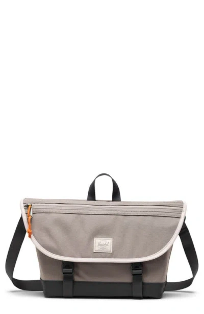 Herschel Supply Co . Small Cove Messenger Bag In Neutral