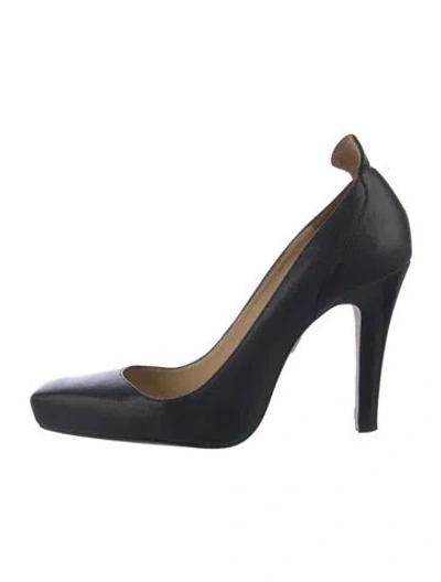 Pre-owned Herve Leger Leather Pumps In Black