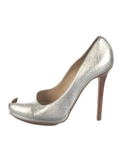 Pre-owned Herve Leger Leather Pumps In Silver