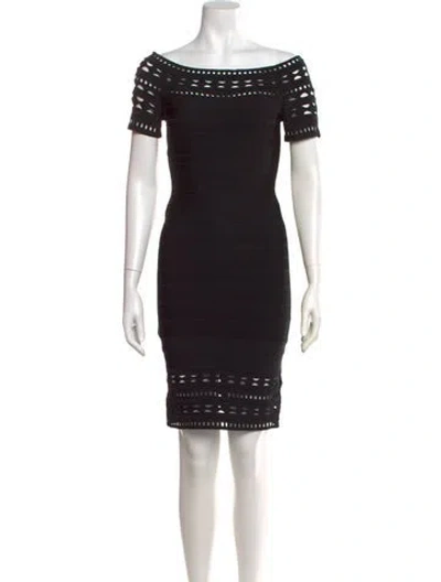 Pre-owned Herve Leger Off-the-shoulder Knee-length Dress In Black