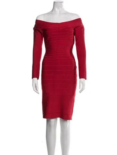 Pre-owned Herve Leger Off-the-shoulder Knee-length Dress In Red