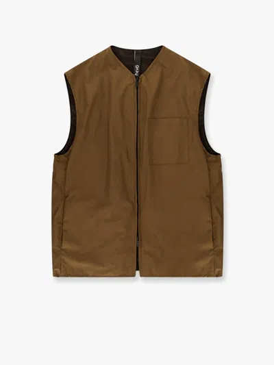 Hevo Carpignano Technical Fabric Vest In Green