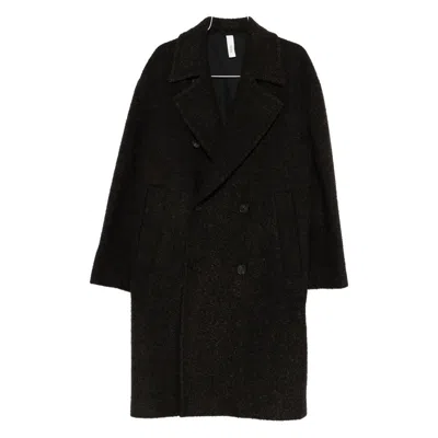 Hevo Hevò Coats In Black