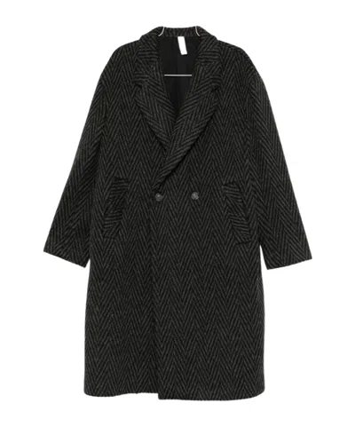 HEVO DOUBLE-BREASTED HERRINGBONE COAT