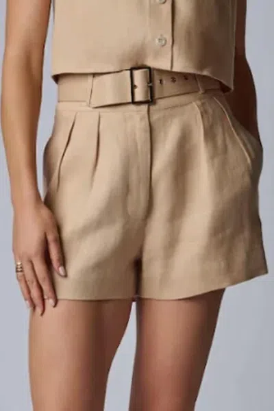 Hevron Zinna Short In Wheat In Neutral