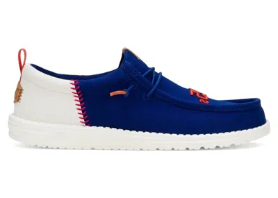 Pre-owned Hey Dude Men's  Wally Funk Mlb Houston Astros Sneakers In Navy Blue/white