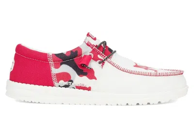 Pre-owned Hey Dude Men's  Wally Tri Alabama Crimson Tide Sneakers In Cherry Red/black