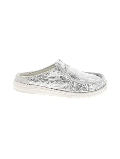 Pre-owned Hey Dude Mule/clog In Silver