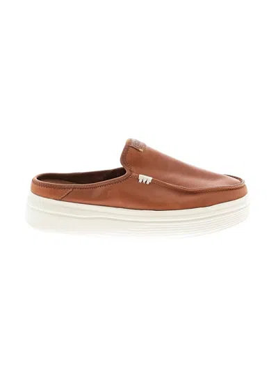 Pre-owned Hey Dude Mule/clog In Tan