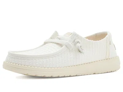 Hey Dude Wendy Frayed Canvas In White