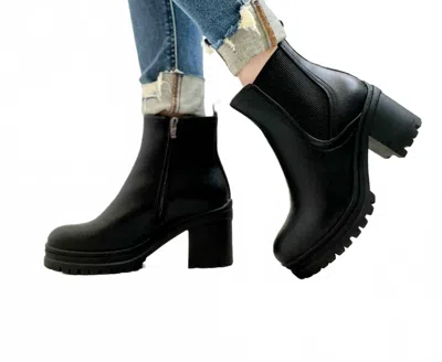 Hey Girl By Corkys Women's Trust Issues Boots In Black