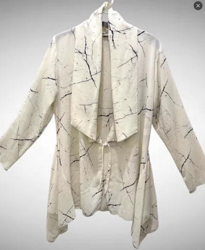 Heydari Women's Crackle Design Jacket In White/black Speckle In Neutral