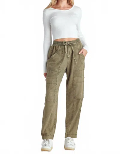 Heyson Washed Linen Cargo Pants In Olive In Green