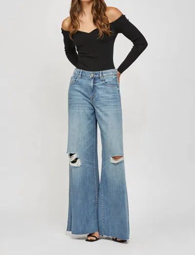 Hidden 33" Inseam Nori High Rise Wide Leg Jean In Medium In Blue