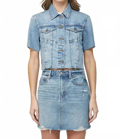 Hidden Casi Short Sleeve Cropped Denim Jacket In Light Wash In Blue
