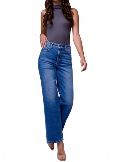 Hidden High Rise Classic Straight Jeans In Medium Wash In Blue