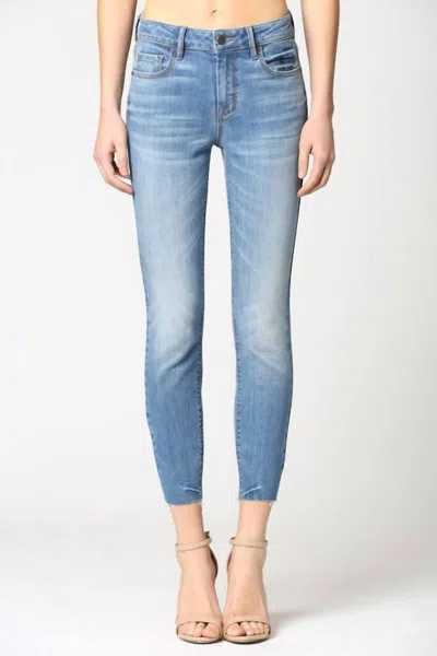 Hidden Medium Wash Raw Hem Jean In Blue