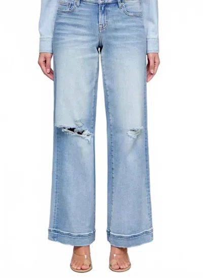 Hidden Nori Mid Rise Wide Leg Jean In Light Wash In Blue