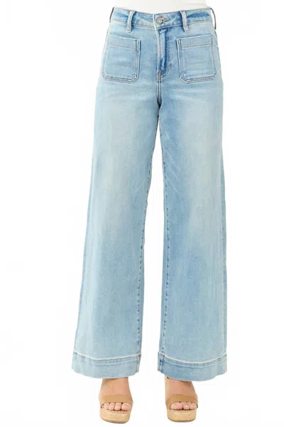 Hidden Patch Pocket Stretchy Wide Leg Jean In Light Wash In Blue