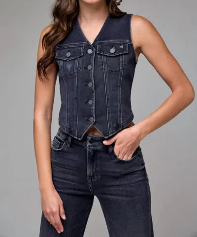 Hidden Veronica Fitted Vest In Charcoal In Blue