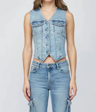 Hidden Veronica Fitted Vest In Light Denim In Blue