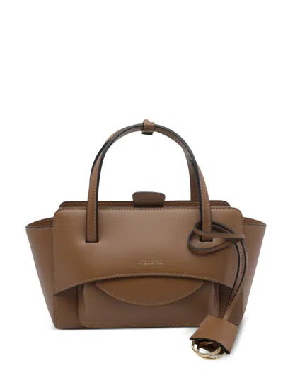Hidesins Flap S Premiere Leather Tote Bag In Brown