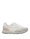Hidnander Sneakers In White