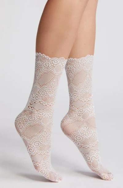 High Heel Jungle Scalloped Lace Crew Socks In White