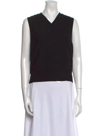 Pre-owned High Sport V-neck Sleeveless Top In Black