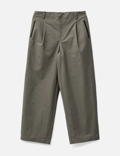 Hiking Patrol Waypoint Ripstop Pleate Trouser In Brown