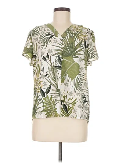 Pre-owned Hilary Radley Short Sleeve T-shirt In Green
