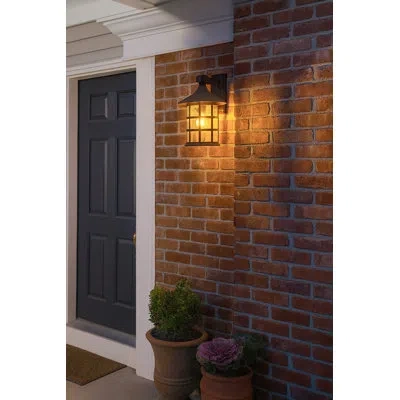 Hinkley Freeport Textured White 1 - Bulb Outdoor Wall Lantern In Black
