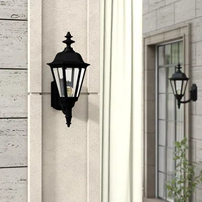 Hinkley Manor House Beveled Glass Outdoor Wall Lantern In Matte Black