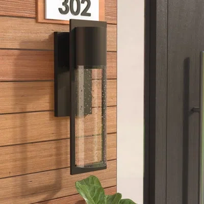 Hinkley Shelter 1 - Bulb 23.25" H Outdoor Armed Sconce In Buckeye Bronze
