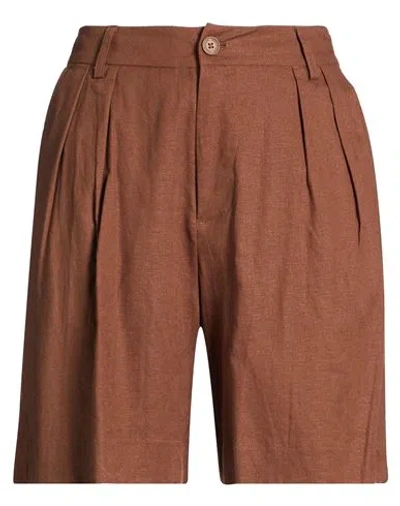 Hinnominate Woman Shorts & Bermuda Shorts Brown Size M Linen, Viscose
