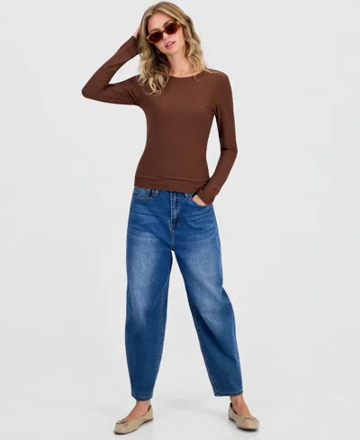 Hippie Rose Juniors' Crewneck Long-sleeve T-shirt In Brown