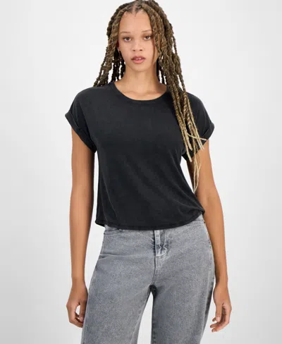 Hippie Rose Juniors' Cuffed Short-sleeve Tee In Black