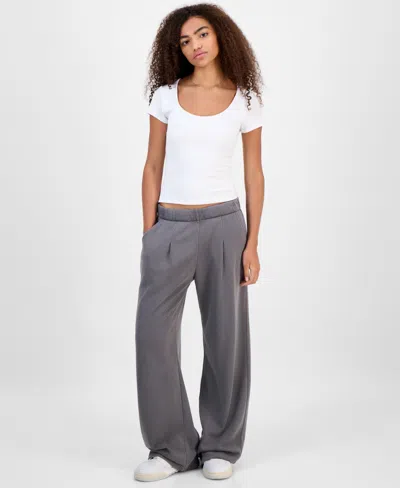 Hippie Rose Juniors' Mid-rise Pleat-front Trouser Fleece Pants In Gray