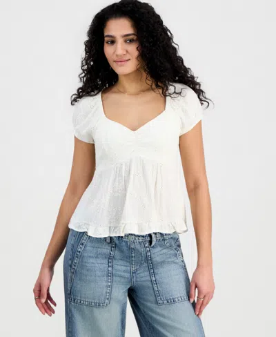 Hippie Rose Juniors' Short-sleeve Embroidered Sweetheart-neck Babydoll Top In White