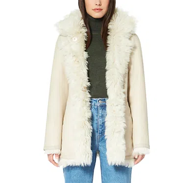 Hiso Milky Way Reversible Shearling Coat In Ivory