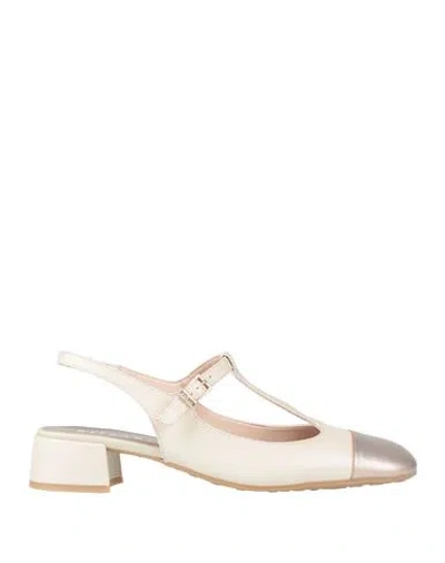 Hispanitas Woman Pumps Ivory Size 11 Leather In Neutral