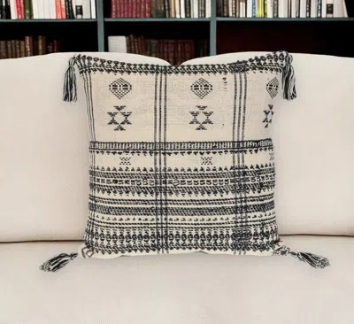 Hivvago 18" Beige And Black Southwestern Cotton Throw Pillow With Tassels In Neutral