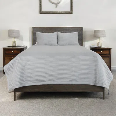 Hivvago Set Of Three Gray Geometric King Quilt