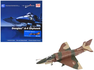 Hobby Master Douglas A-4e Skyhawk Aircraft "aggressor 151095" (1985/6) United States Navy "air Power Series" 1/72 In Multi