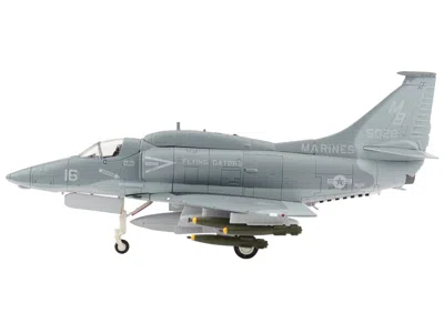 Hobby Master Douglas A-4f Skyhawk Attack Aircraft Vma-142 "flying Gators" (1984) "air Power Series" 1/72 Diecast