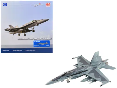 Hobby Master Mcdonnell Douglas F/a-18c Hornet Aircraft "vmfa-312 Mcas Iwakuni Yamaguchi Japan" (2022) United Stat In Blue