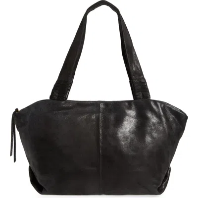 Hobo Astrid Leather Tote Bag In Black