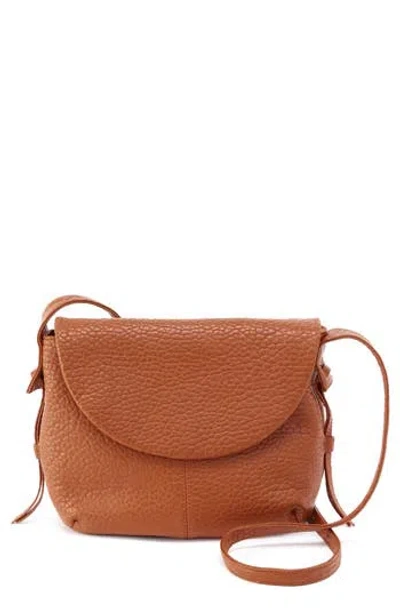 Hobo Bonita Leather Messenger Bag In Brown