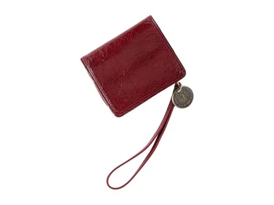 Hobo Coin Wristlet Wallet Wallet Handbags Garnet Gloss: One Size In Burgundy