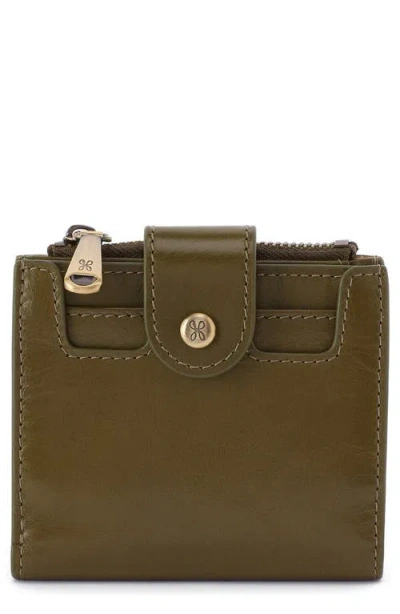 Hobo Dunn Leather Compact Wallet In Green
